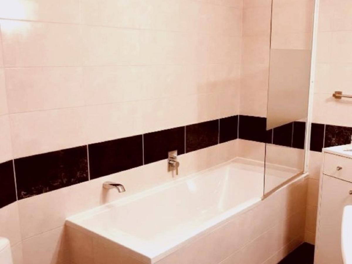 Restauracja - Hotel Mocca D'Oro Mikolow Kültér fotó