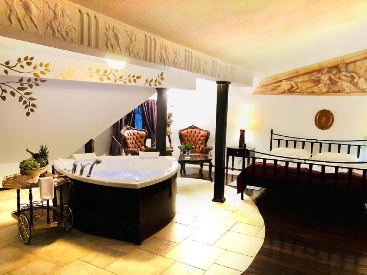 Restauracja - Hotel Mocca D'Oro Mikolow Kültér fotó