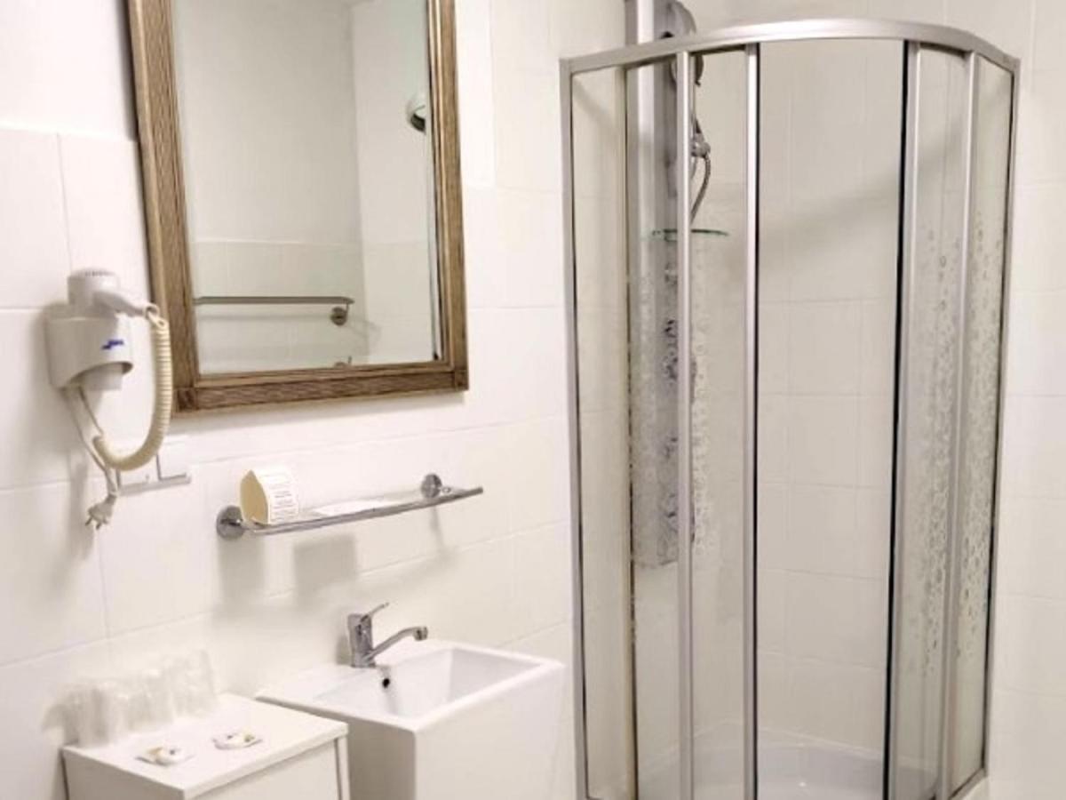 Restauracja - Hotel Mocca D'Oro Mikolow Kültér fotó