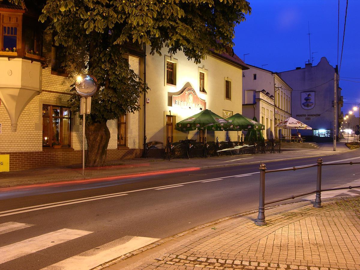Restauracja - Hotel Mocca D'Oro Mikolow Kültér fotó