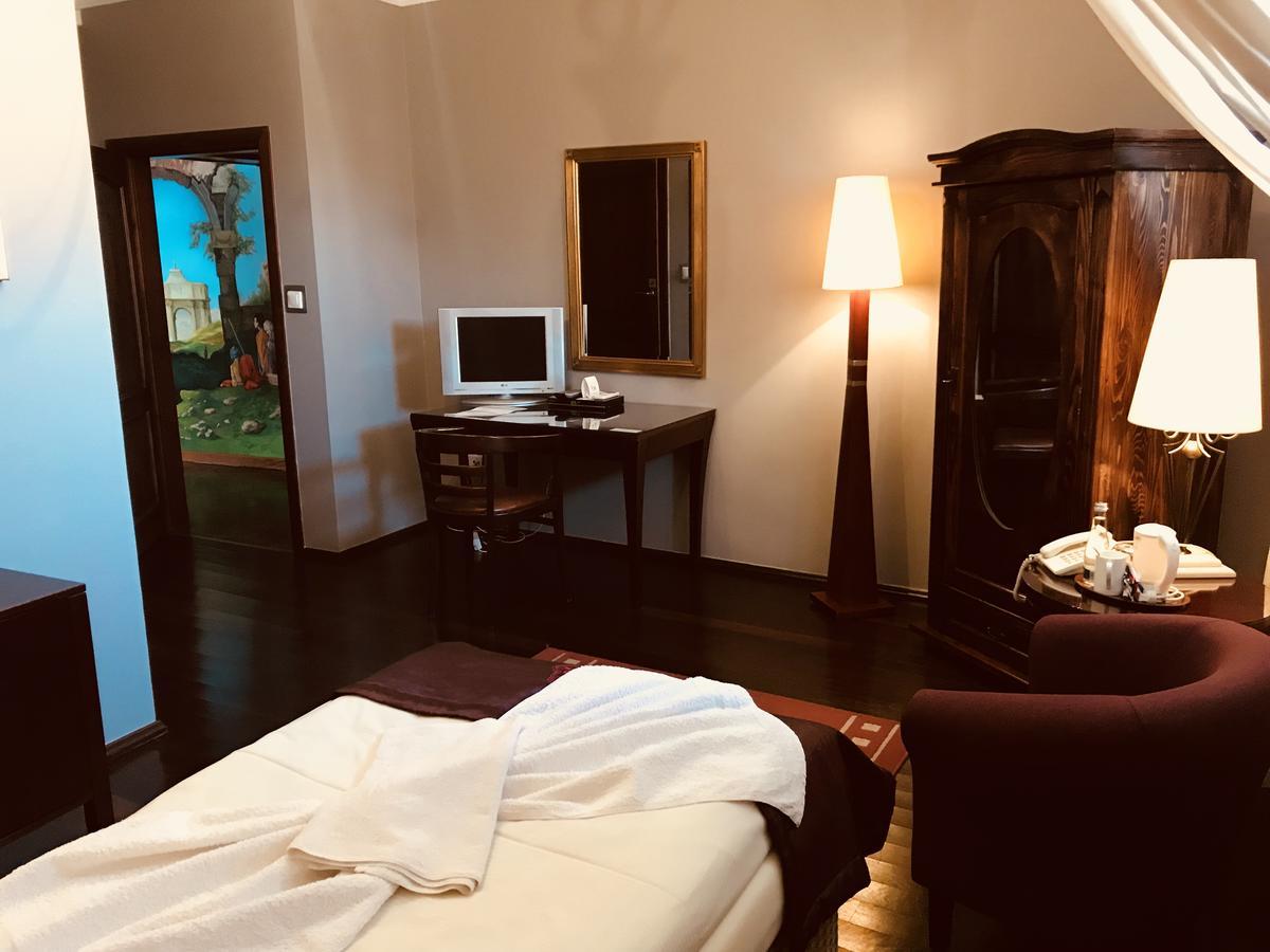 Restauracja - Hotel Mocca D'Oro Mikolow Kültér fotó