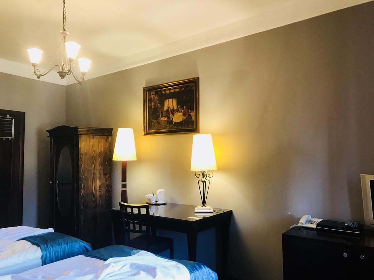 Restauracja - Hotel Mocca D'Oro Mikolow Kültér fotó