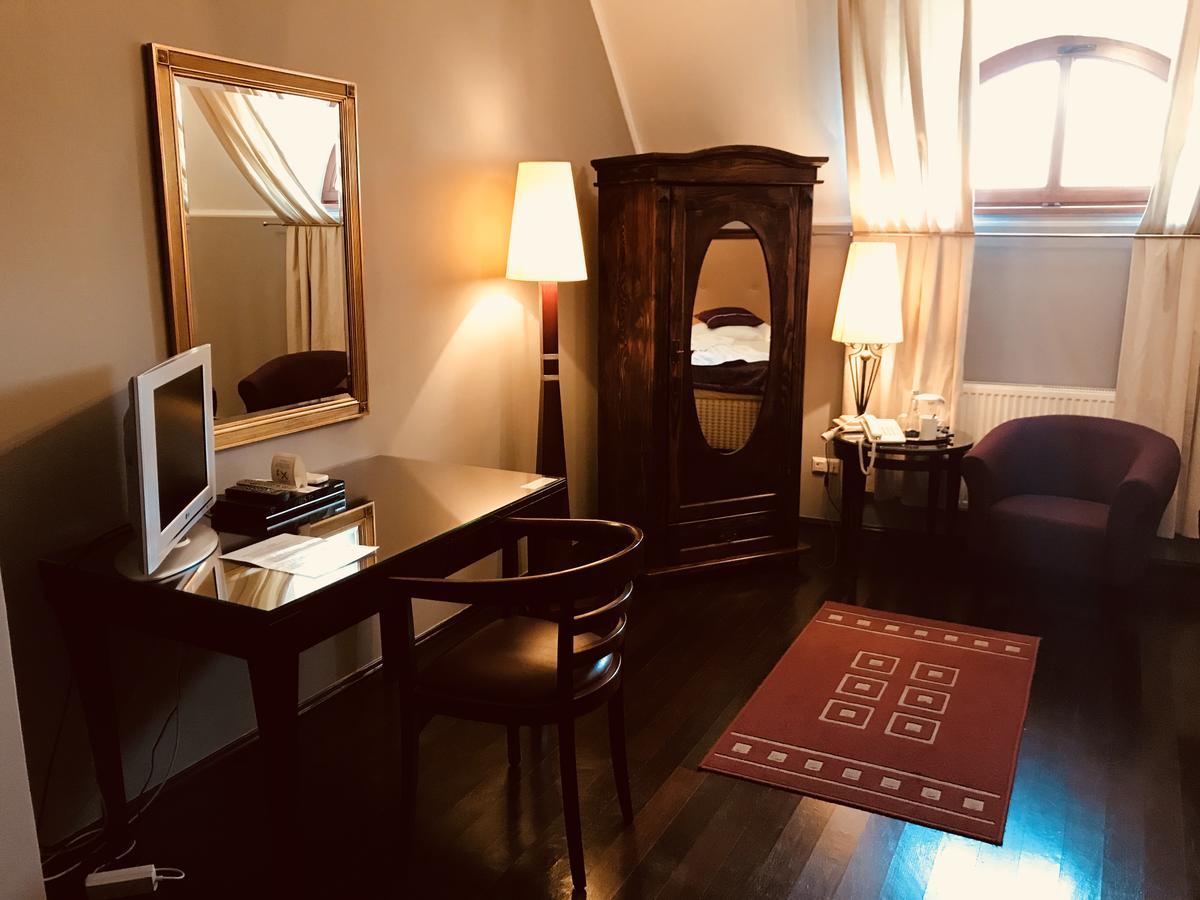Restauracja - Hotel Mocca D'Oro Mikolow Kültér fotó